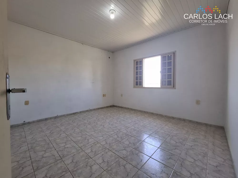 Sítio, 4 quartos, 2520 m² - Foto 2
