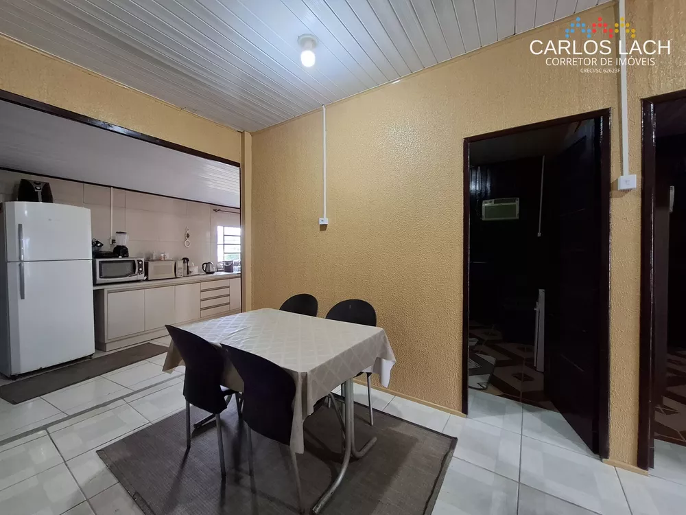 Casa, 3 quartos, 253 m² - Foto 2