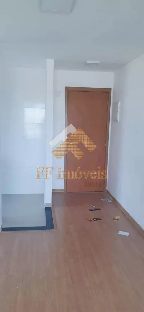 Apartamento à venda com 2 quartos, 50m² - Foto 3