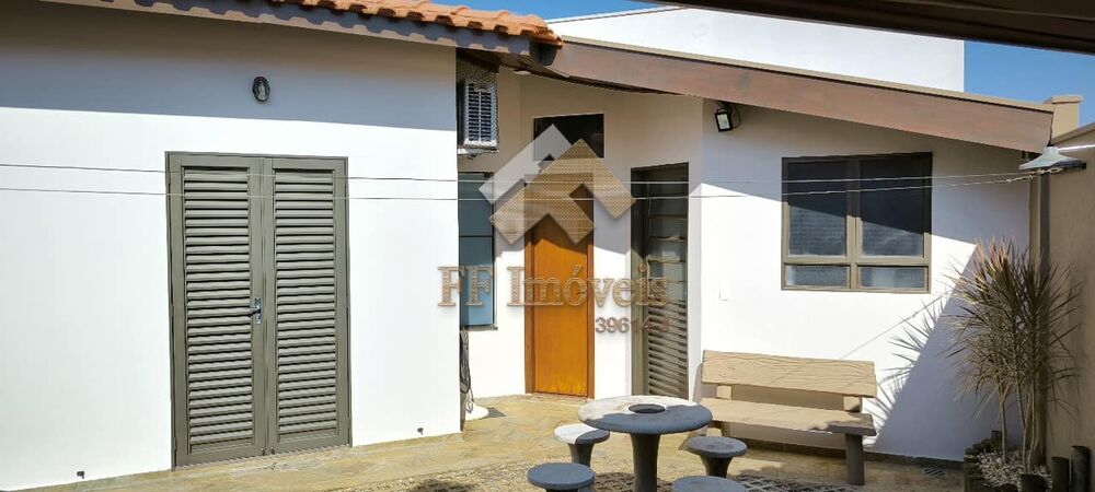 Casa, 3 quartos, 180 m² - Foto 1