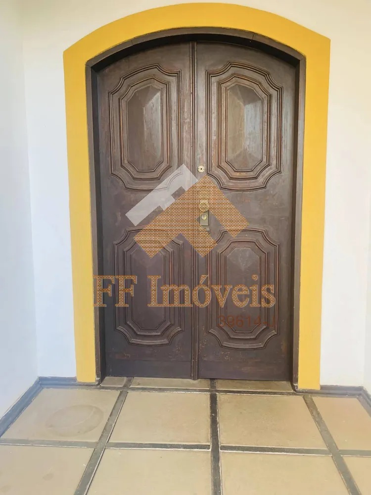 Casa, 4 quartos, 332 m² - Foto 2