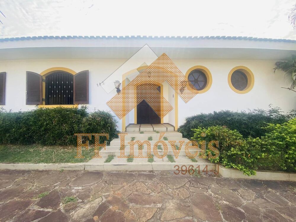 Casa, 4 quartos, 332 m² - Foto 1