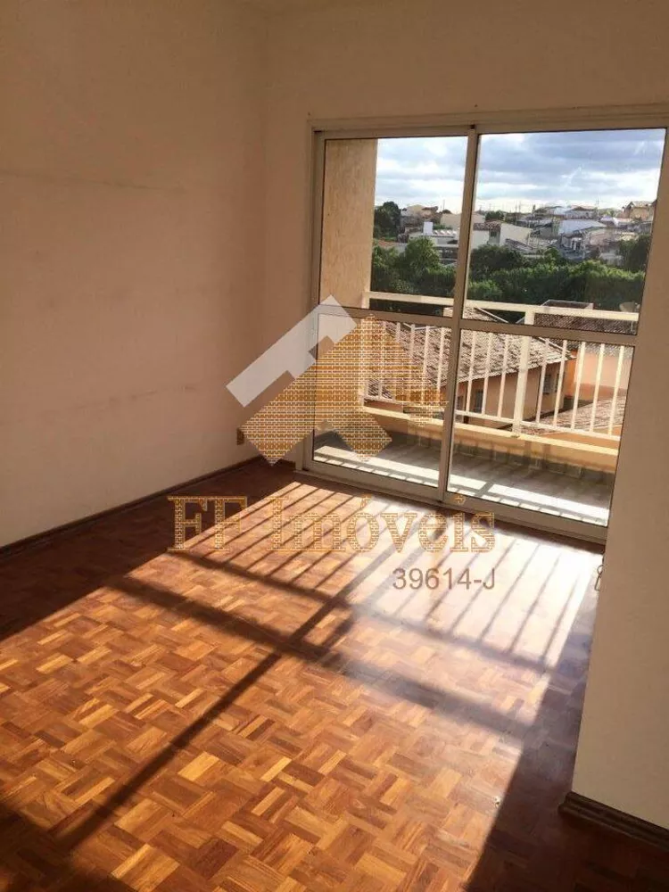 Apartamento à venda com 2 quartos, 67m² - Foto 4