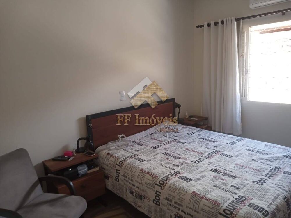 Casa, 3 quartos, 219 m² - Foto 3