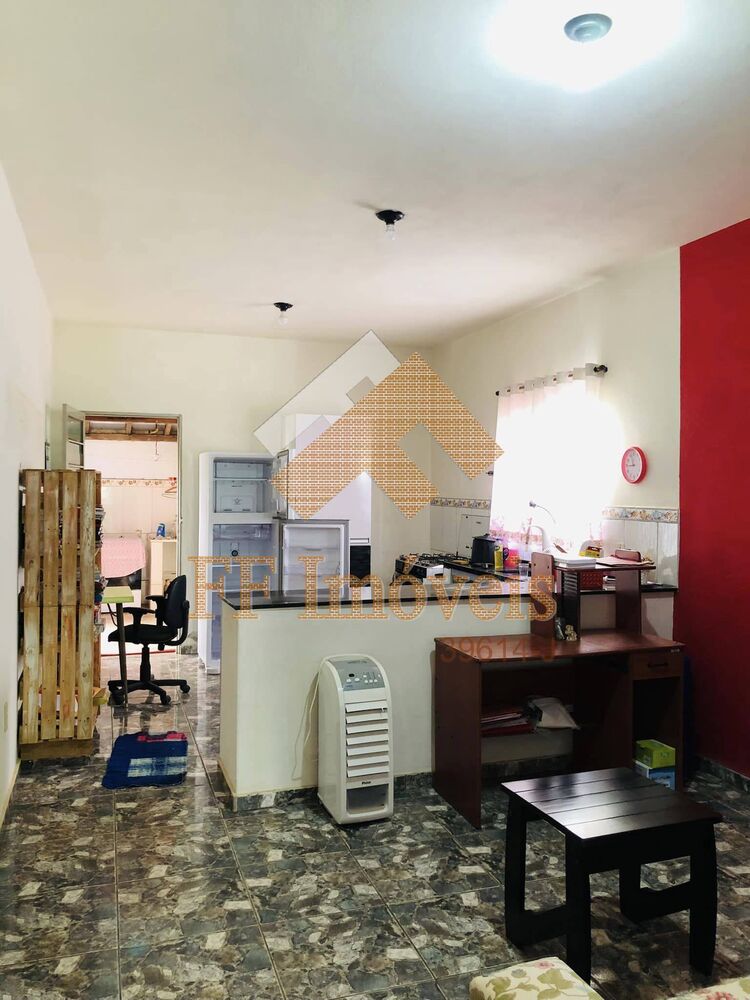 Casa à venda com 2 quartos, 90m² - Foto 1