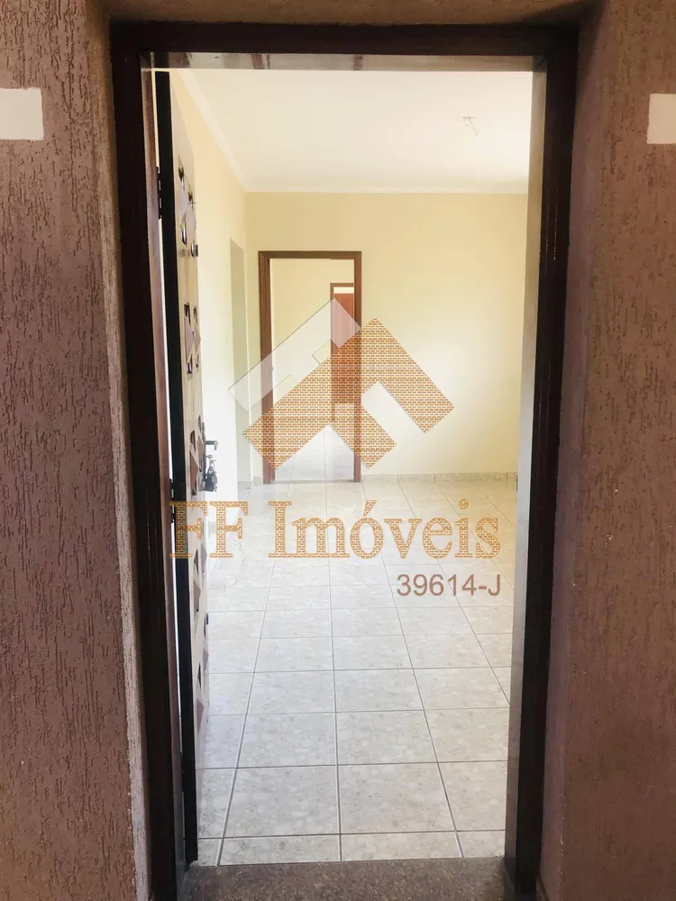 Casa, 3 quartos, 244 m² - Foto 1