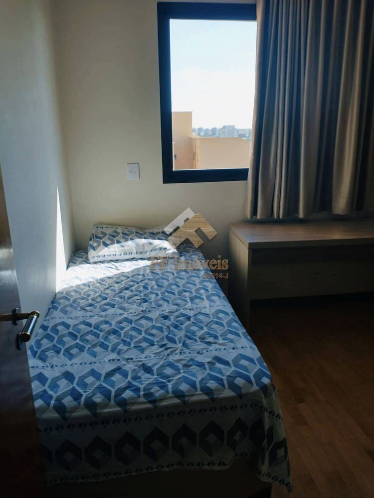 Apartamento à venda com 2 quartos, 70m² - Foto 3
