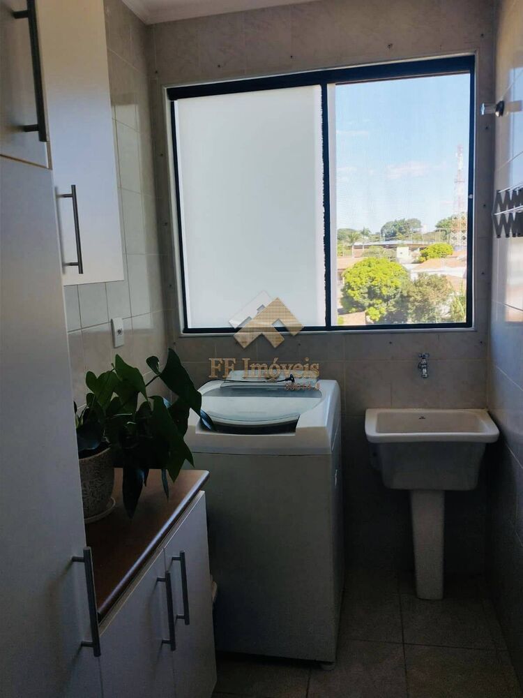 Apartamento à venda com 2 quartos, 70m² - Foto 8