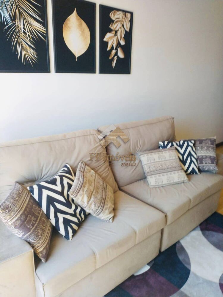 Apartamento à venda com 2 quartos, 70m² - Foto 4