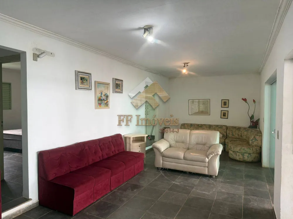 Casa, 4 quartos, 250 m² - Foto 1