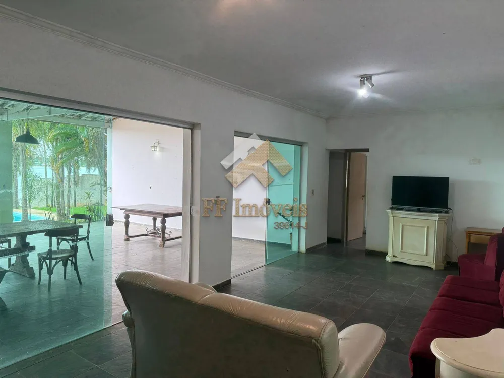 Casa, 4 quartos, 250 m² - Foto 3
