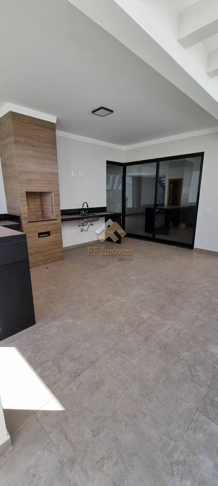 Casa, 3 quartos, 202 m² - Foto 1