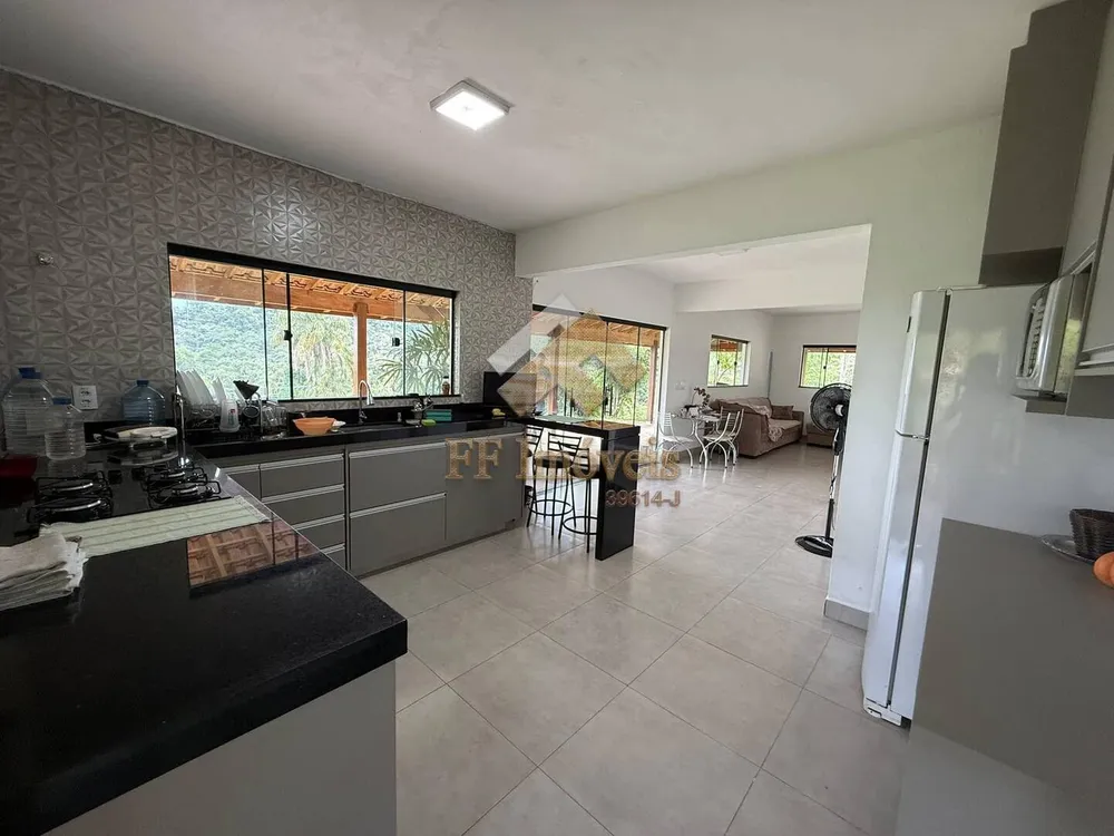 Sítio, 4 quartos, 230 m² - Foto 3