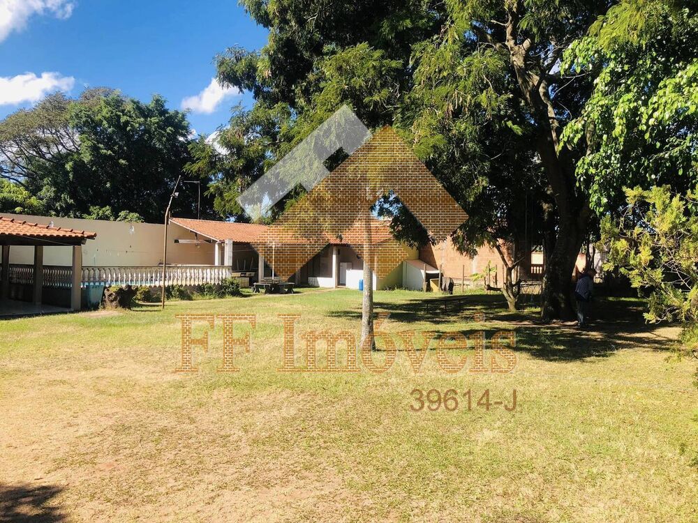 Casa à venda com 3 quartos, 1050m² - Foto 12