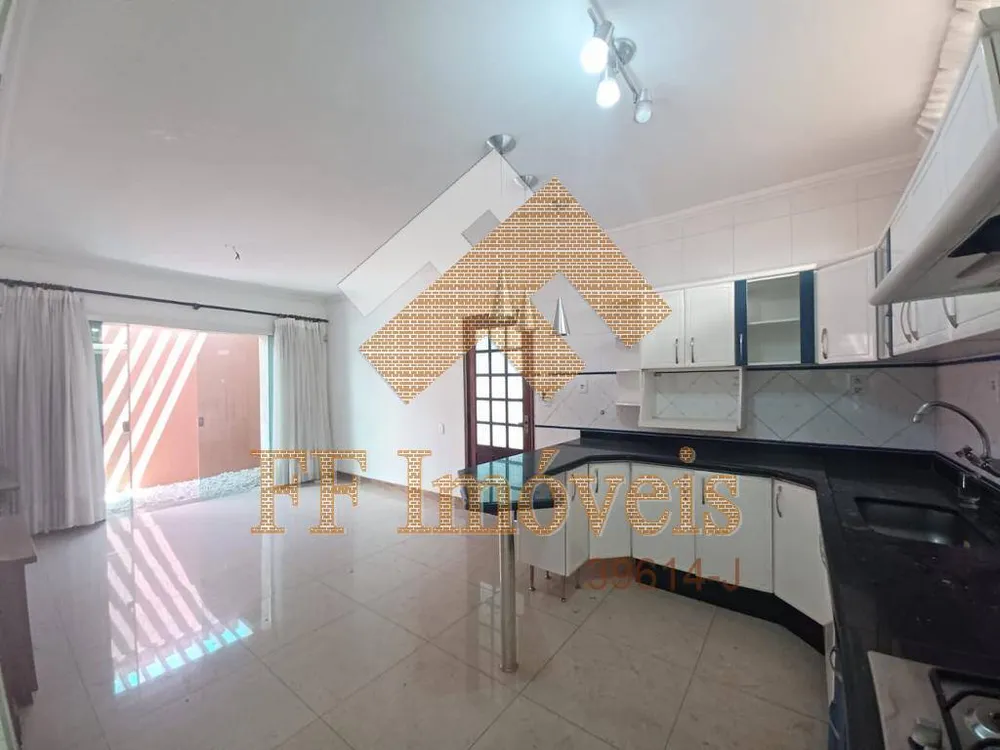 Casa, 3 quartos, 203 m² - Foto 9