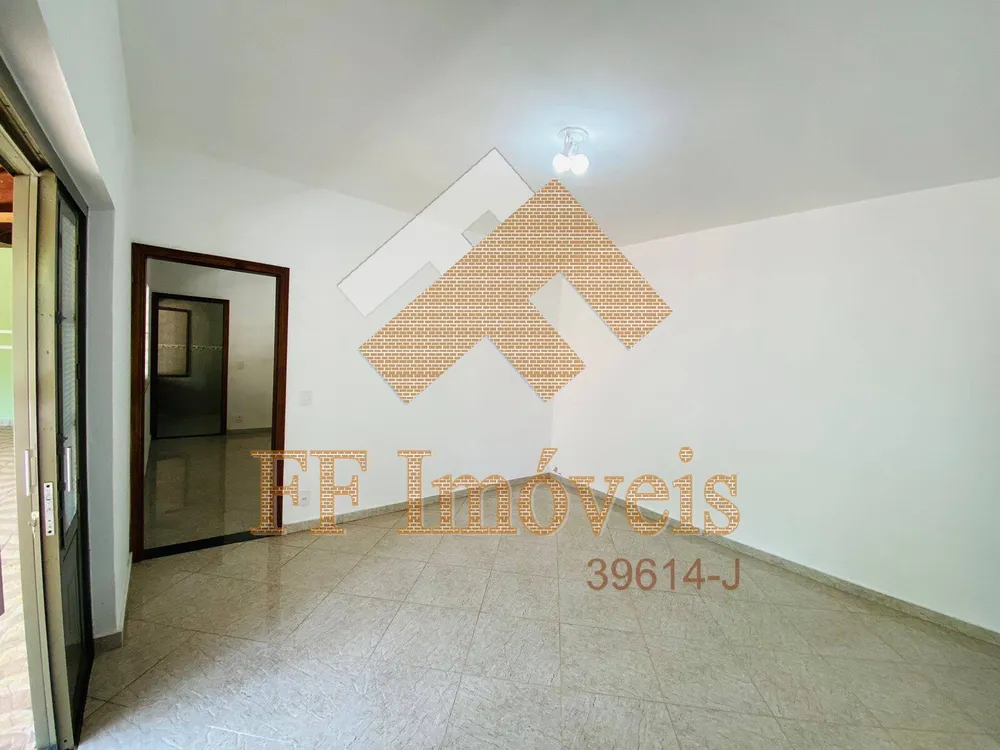 Casa, 2 quartos, 180 m² - Foto 1