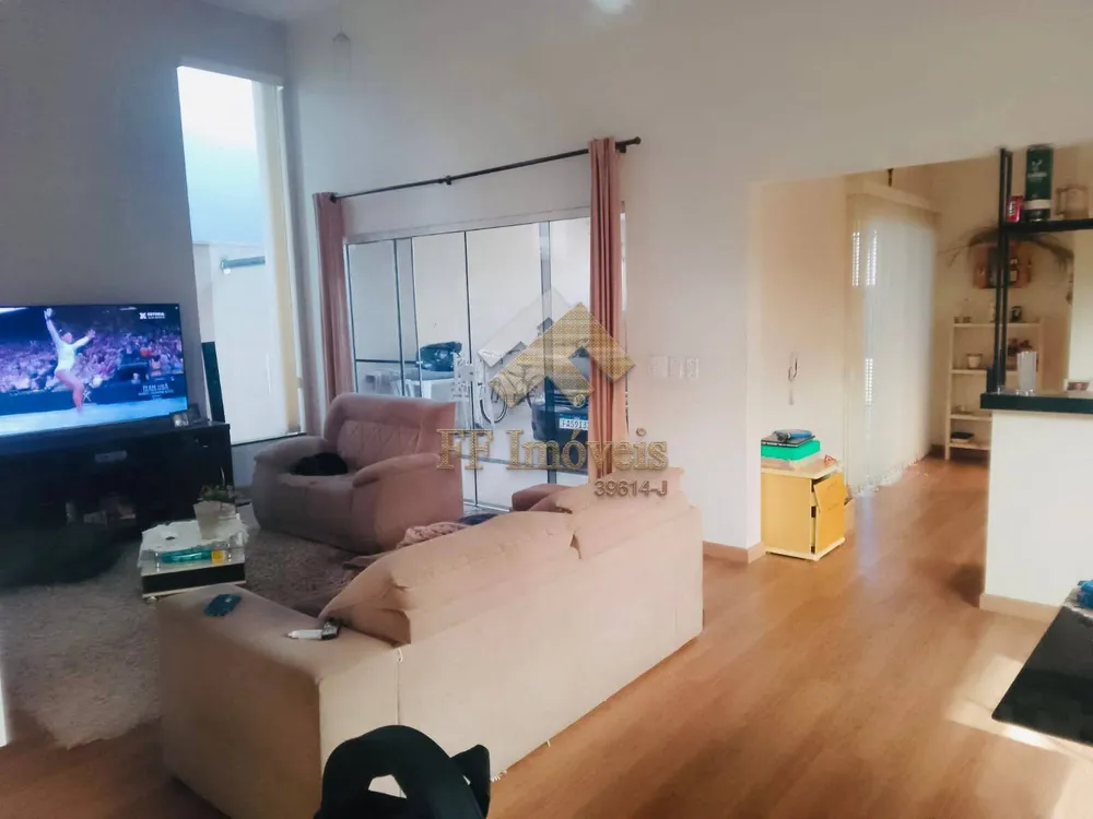 Casa, 3 quartos, 182 m² - Foto 1