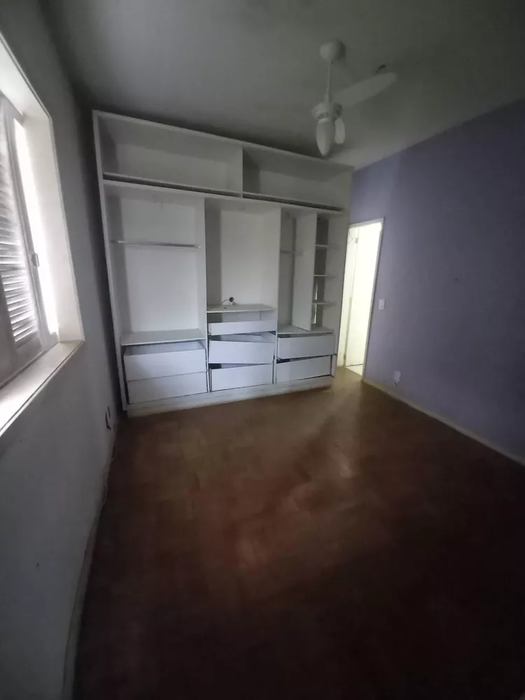 Casa à venda com 4 quartos, 2000m² - Foto 4