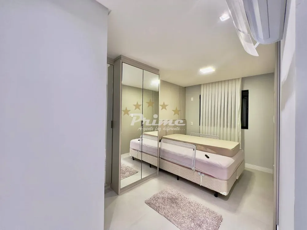Cobertura, 3 quartos, 167 m² - Foto 2