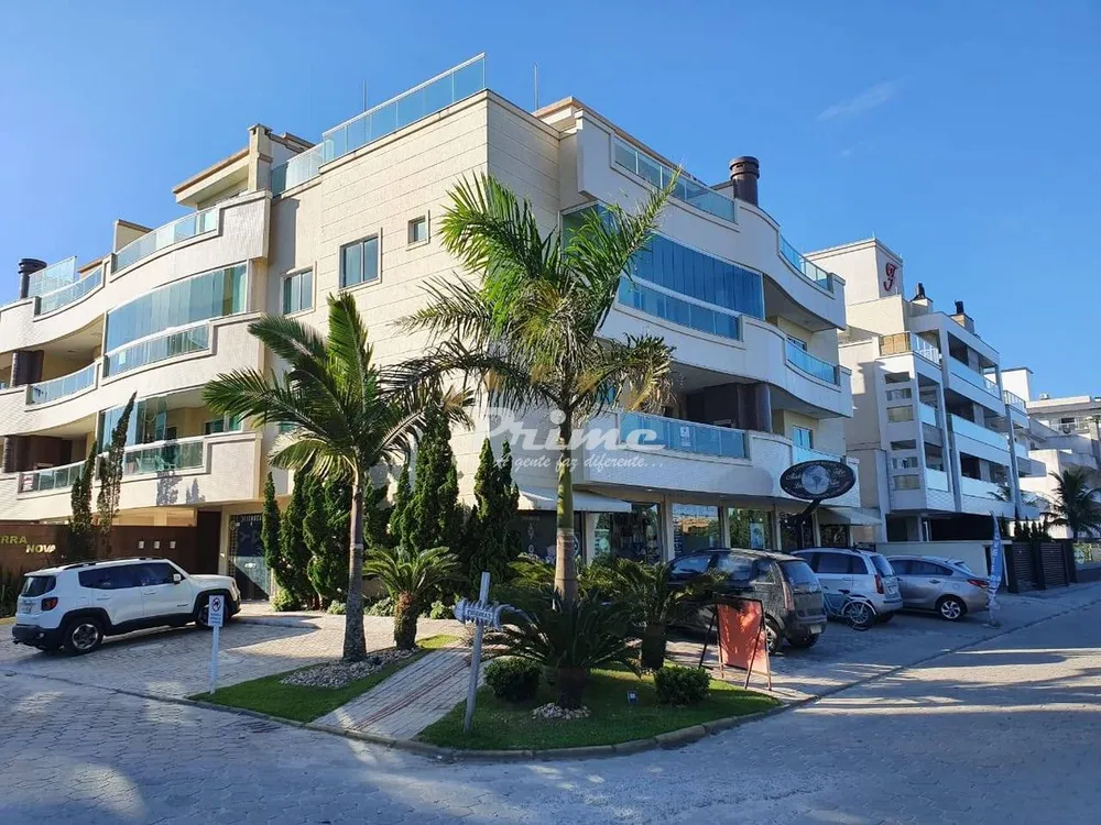 Cobertura, 3 quartos, 224 m² - Foto 1
