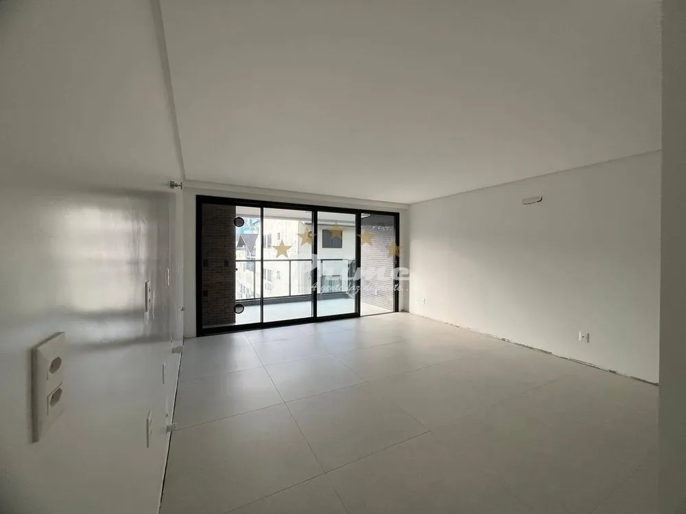 Apartamento, 3 quartos, 172 m² - Foto 2