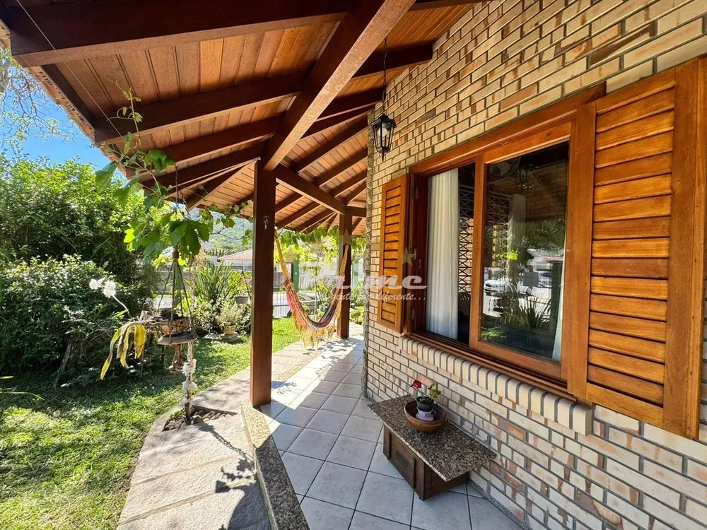 Casa, 3 quartos, 170 m² - Foto 2