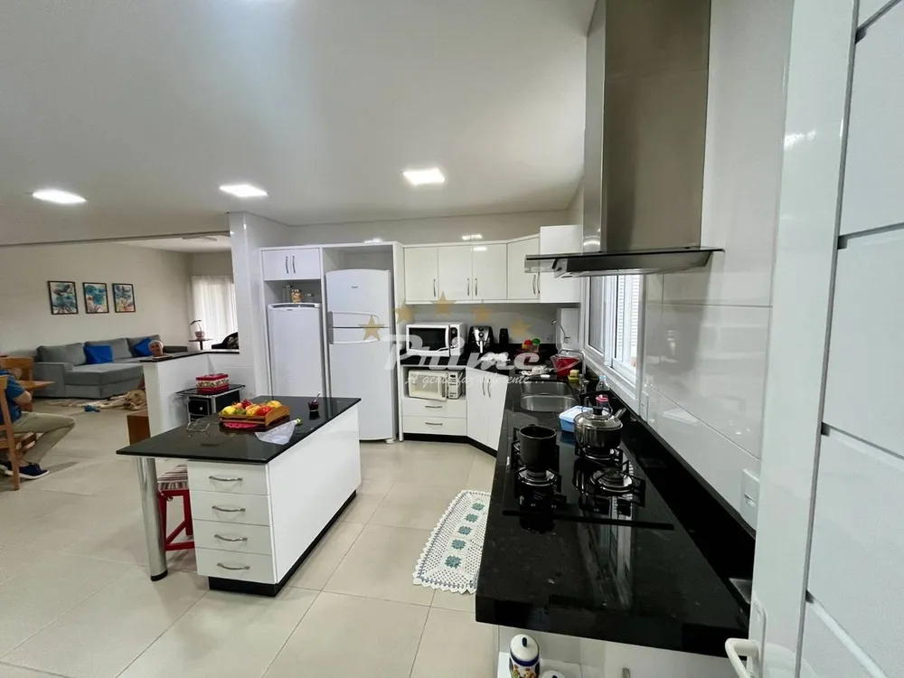 Casa, 3 quartos, 247 m² - Foto 8