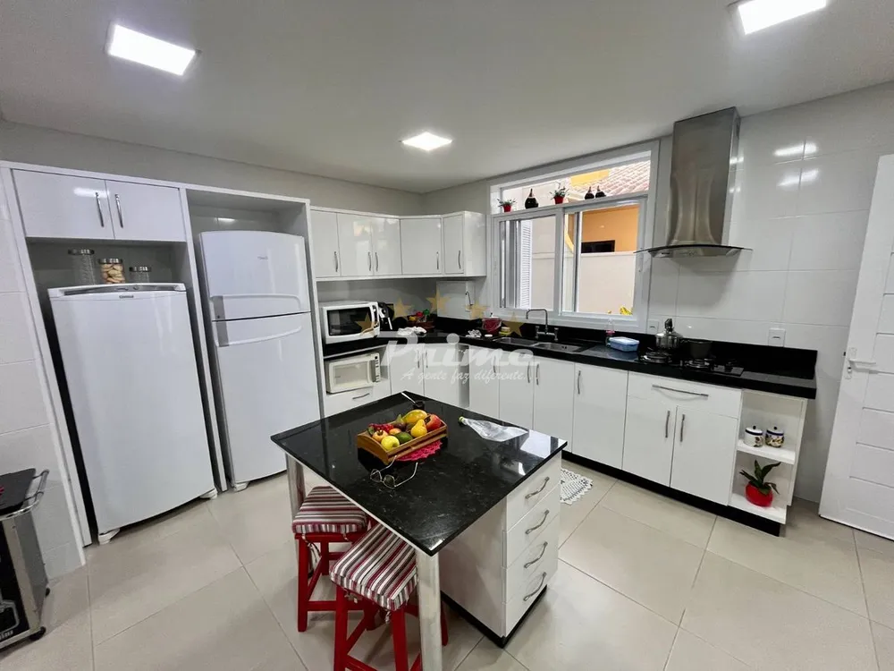 Casa, 3 quartos, 247 m² - Foto 7