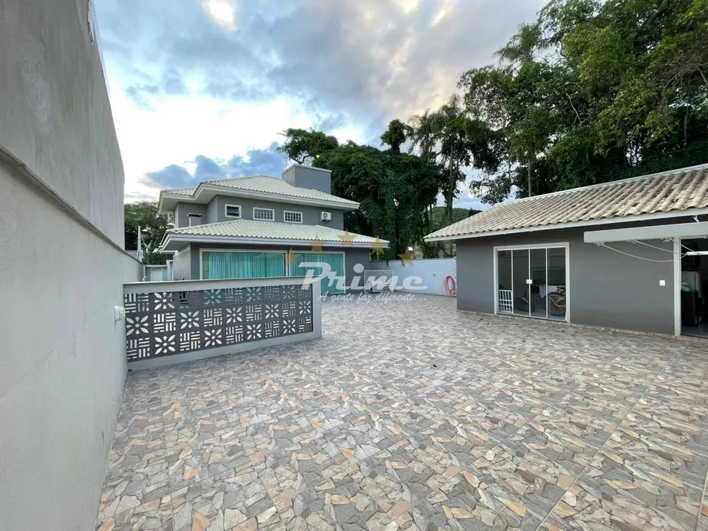 Casa, 4 quartos, 216 m² - Foto 3
