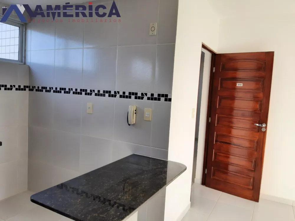 Apartamento à venda com 2 quartos, 72m² - Foto 3