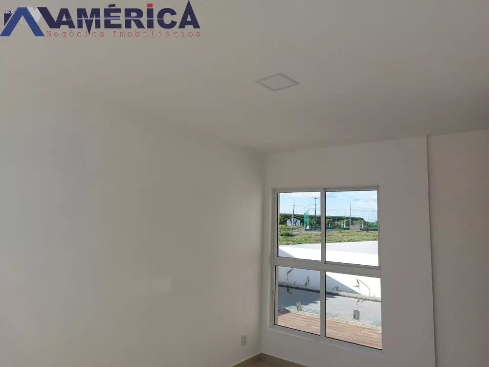 Casa à venda com 3 quartos, 300m² - Foto 3