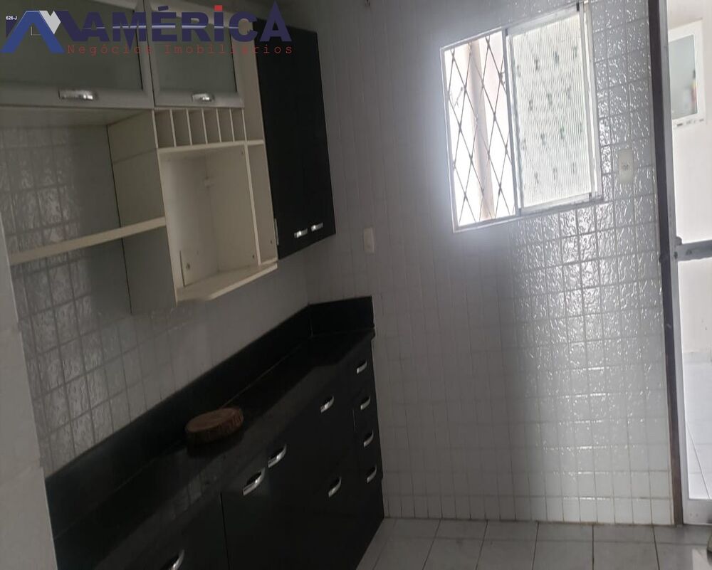 Casa à venda com 2 quartos, 110m² - Foto 6