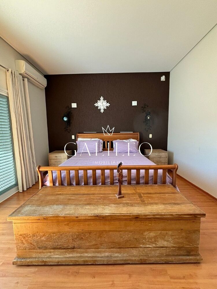 Casa à venda e aluguel com 3 quartos, 336m² - Foto 17