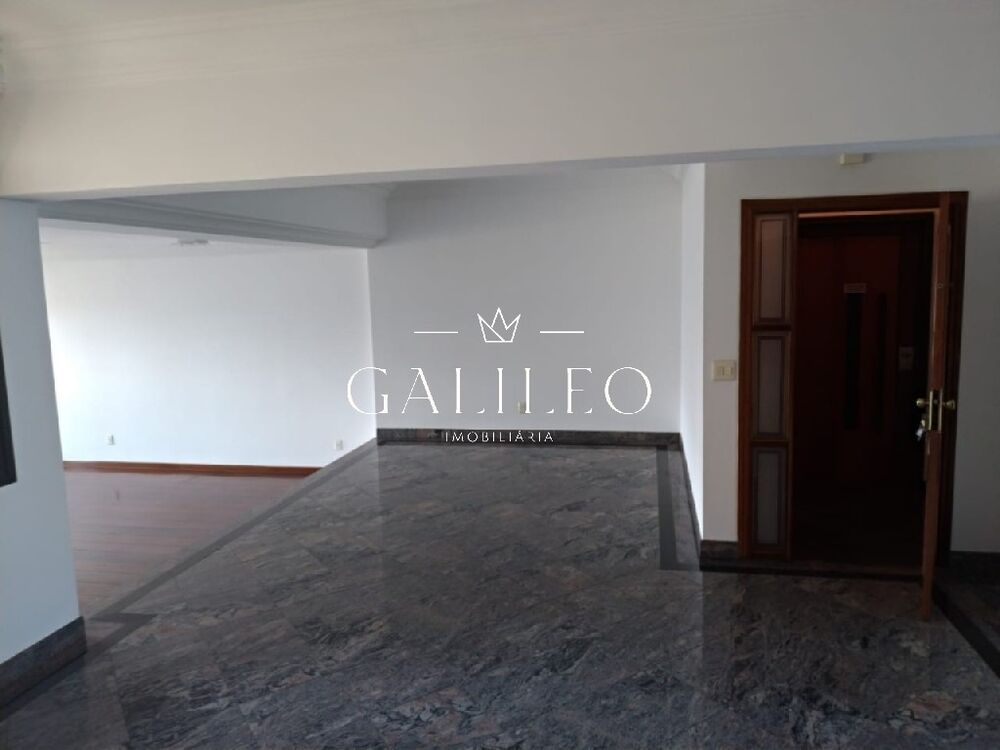 Apartamento à venda com 4 quartos, 268m² - Foto 2