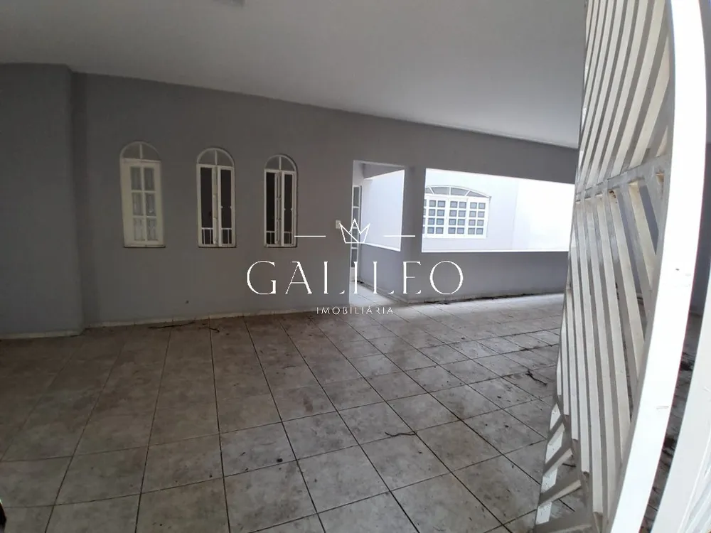 Casa, 4 quartos, 262 m² - Foto 1