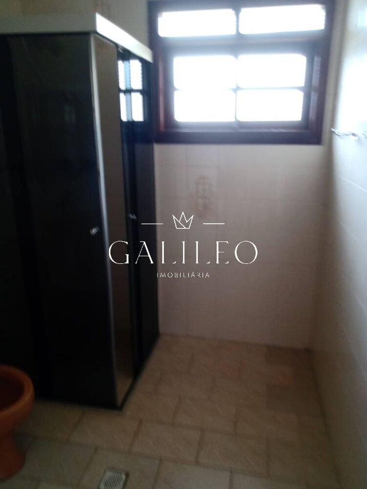 Casa, 3 quartos, 300 m² - Foto 1