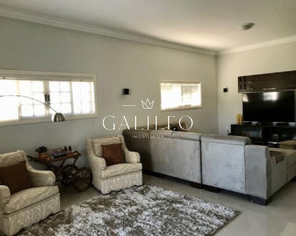Chácara à venda com 4 quartos, 754m² - Foto 1