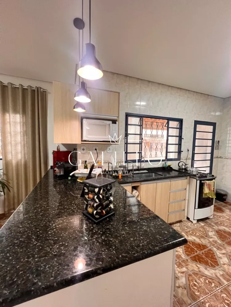 Casa à venda com 3 quartos, 200m² - Foto 3