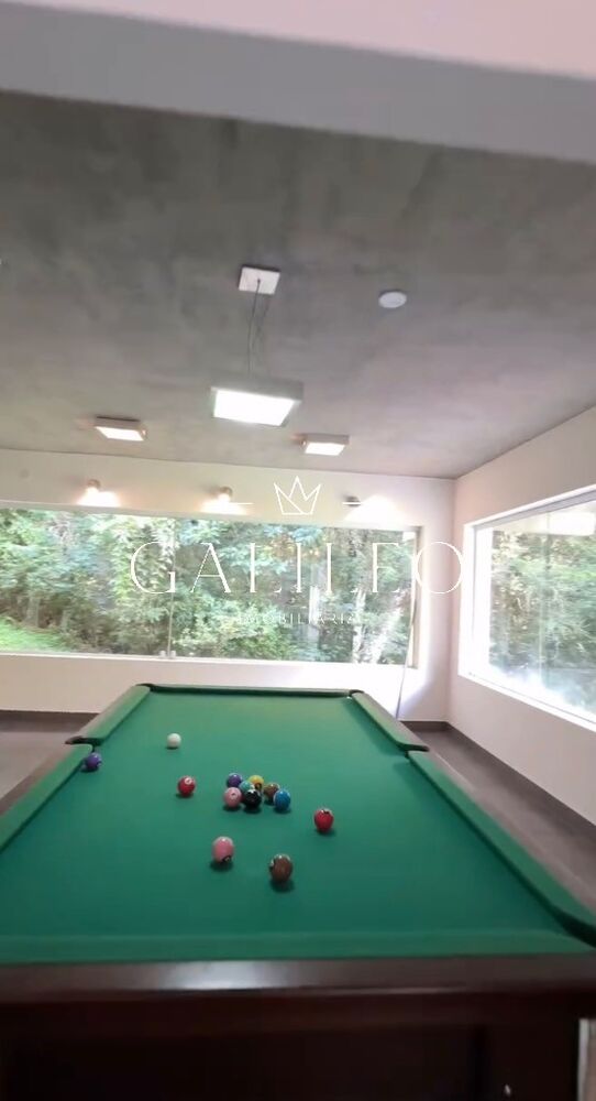 Casa, 6 quartos, 1400 m² - Foto 1