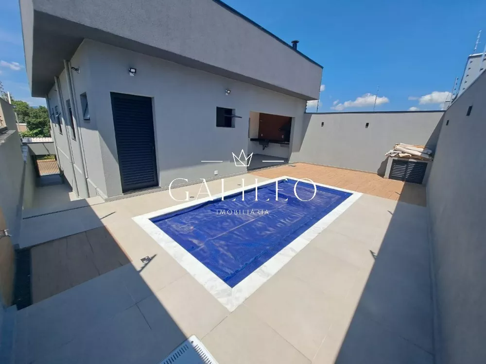 Casa à venda com 4 quartos, 200m² - Foto 1