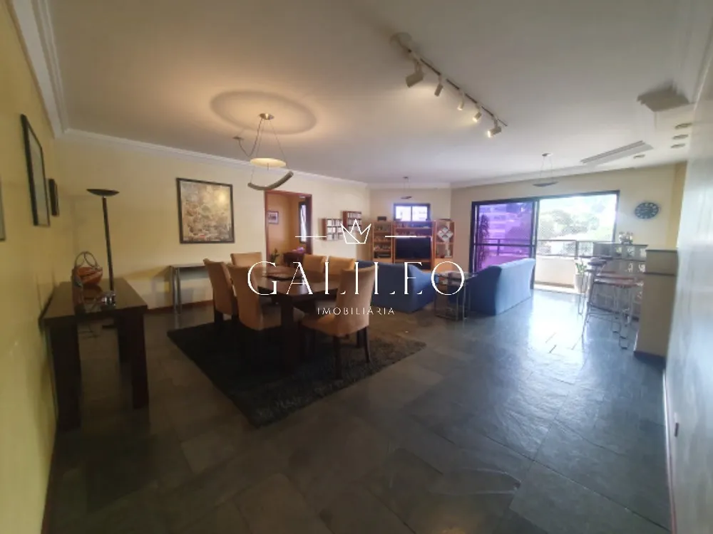 Apartamento, 4 quartos, 240 m² - Foto 1