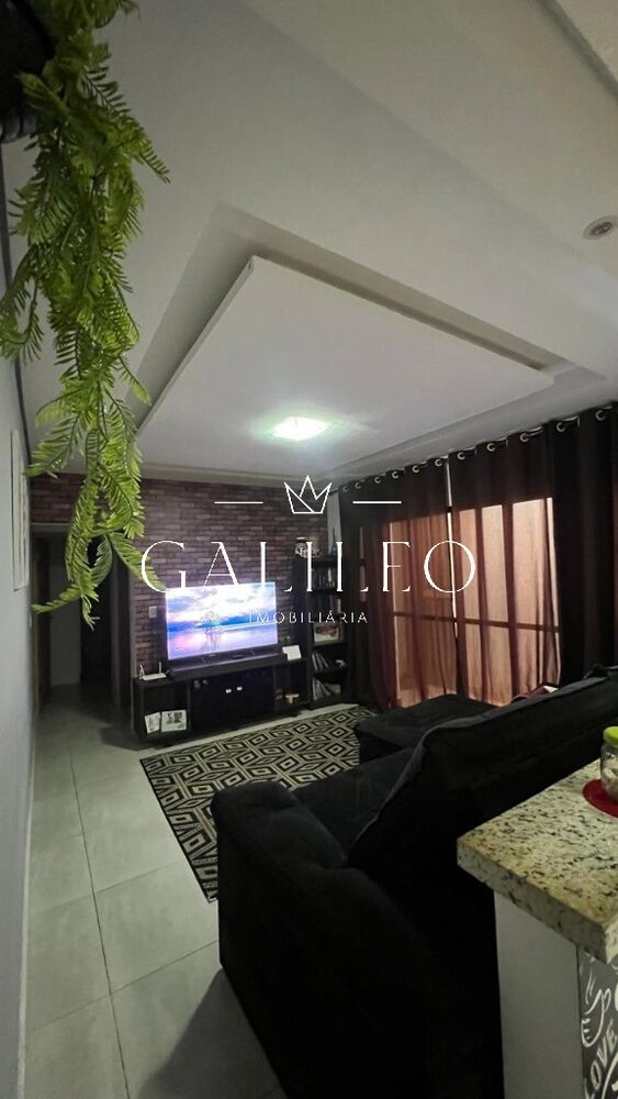 Casa à venda com 2 quartos, 125m² - Foto 2