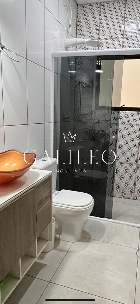 Casa à venda com 2 quartos, 125m² - Foto 8
