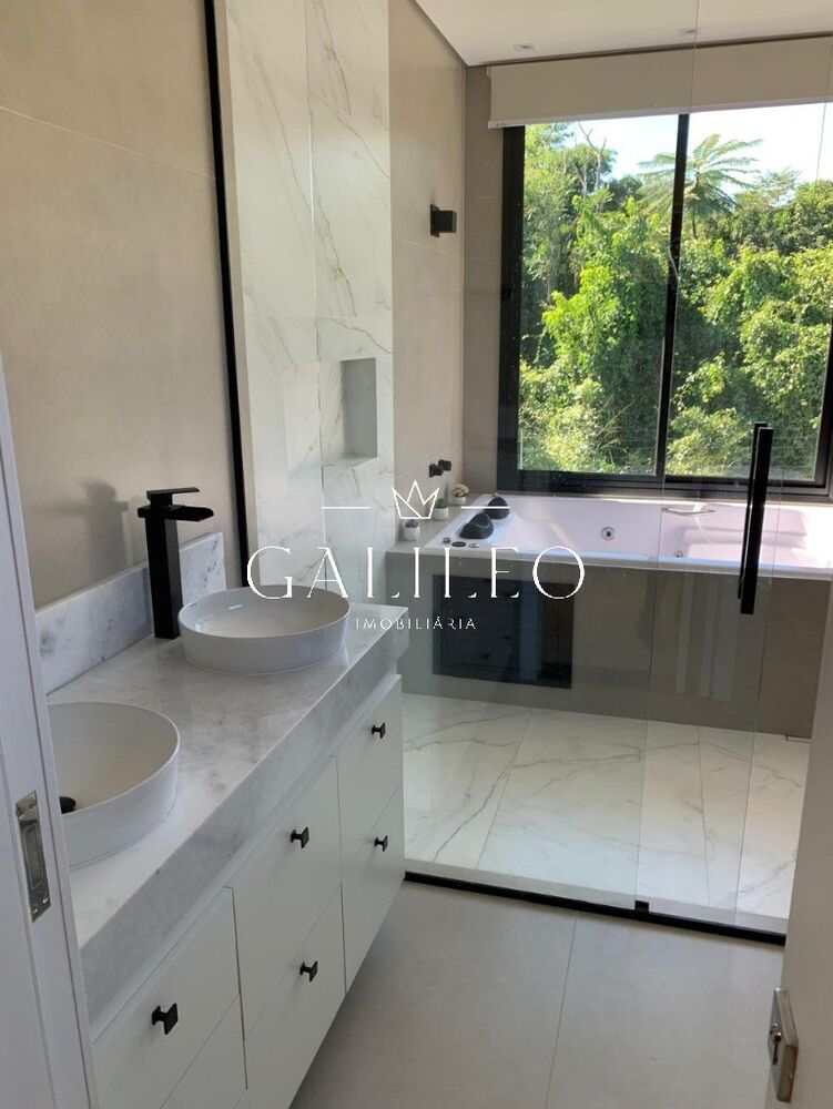 Casa, 4 quartos, 260 m² - Foto 24