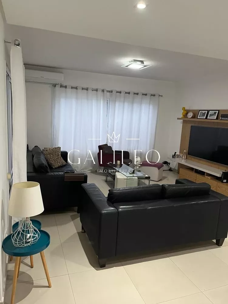 Casa à venda com 3 quartos, 274m² - Foto 4