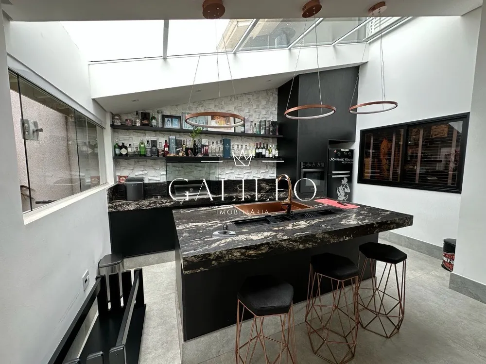 Casa, 3 quartos, 173 m² - Foto 1