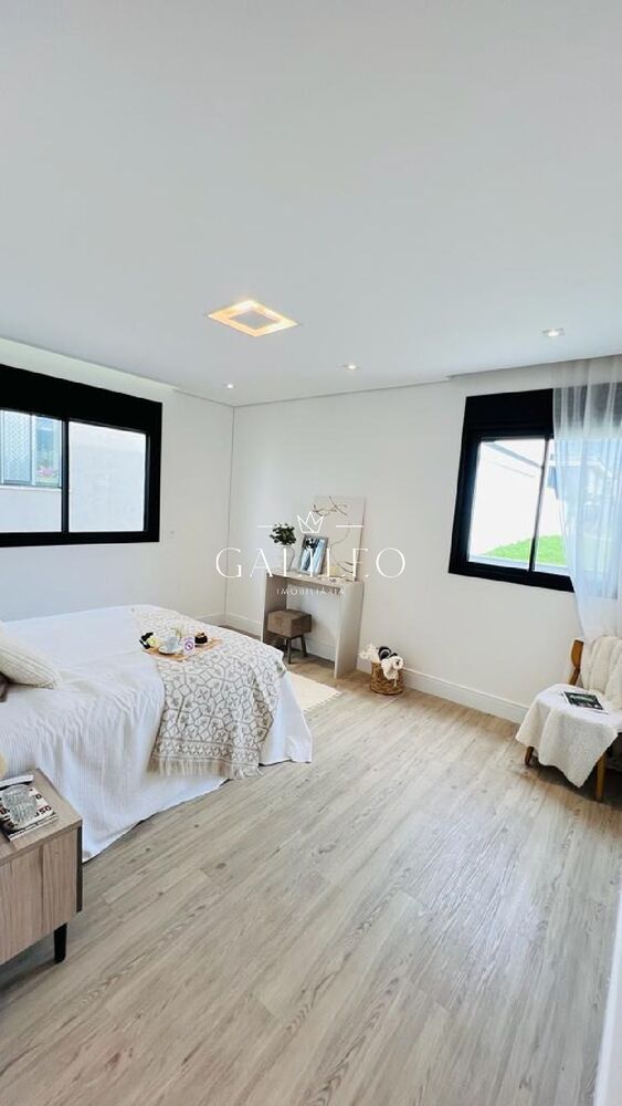 Casa, 3 quartos, 300 m² - Foto 4