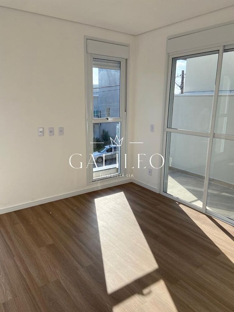 Casa à venda com 3 quartos, 115m² - Foto 2