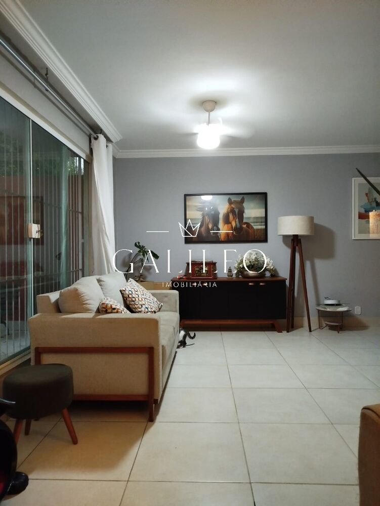 Casa à venda com 4 quartos - Foto 1