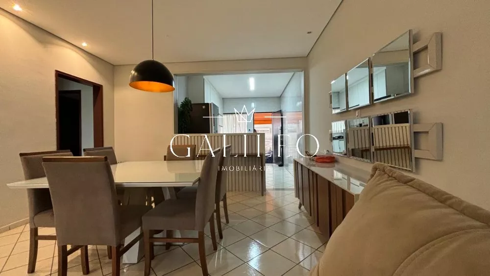 Casa à venda com 3 quartos, 435m² - Foto 1